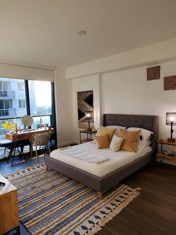 201 SW 17th Road 704, Miami, FL 33129