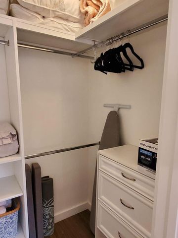 201 SW 17th Road 704, Miami, FL 33129