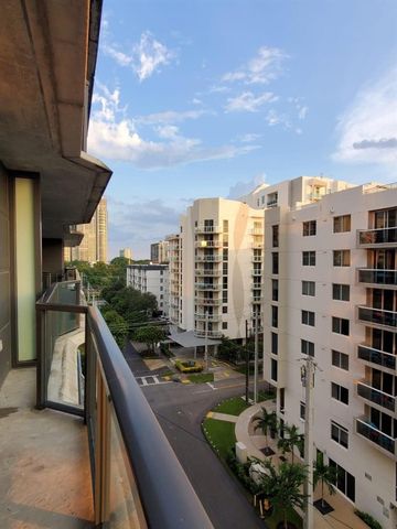 201 SW 17th Road 704, Miami, FL 33129