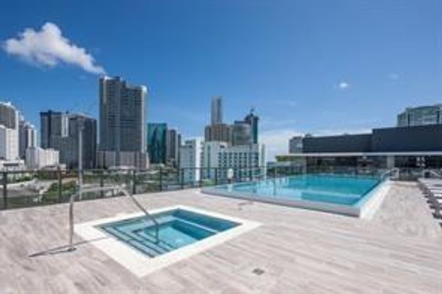 201 SW 17th Road 704, Miami, FL 33129