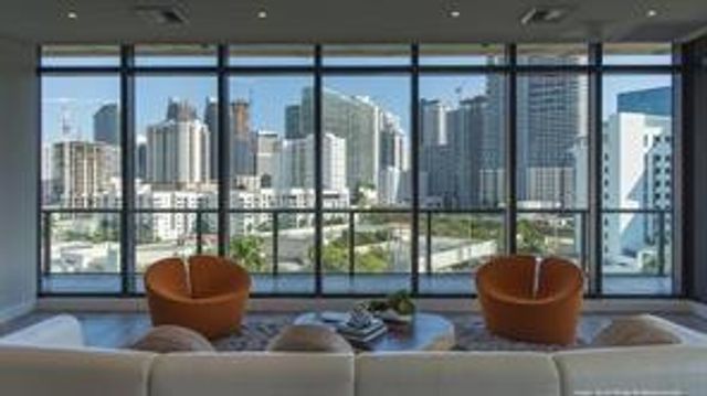 201 SW 17th Road 704, Miami, FL 33129