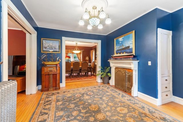 192 Wentworth Ave, Lowell, MA 01852
