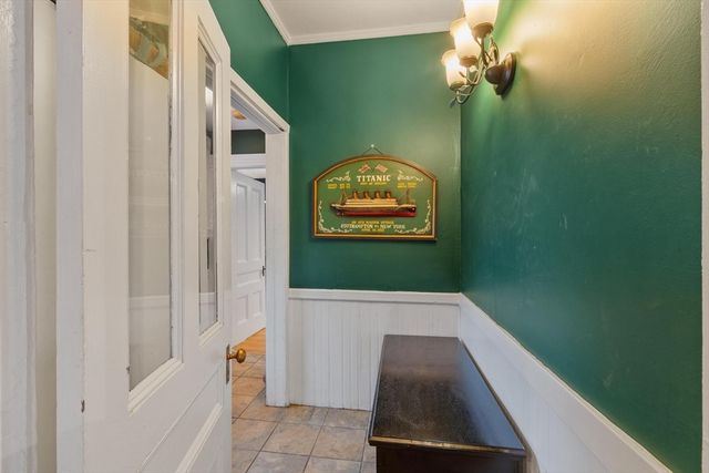 192 Wentworth Ave, Lowell, MA 01852