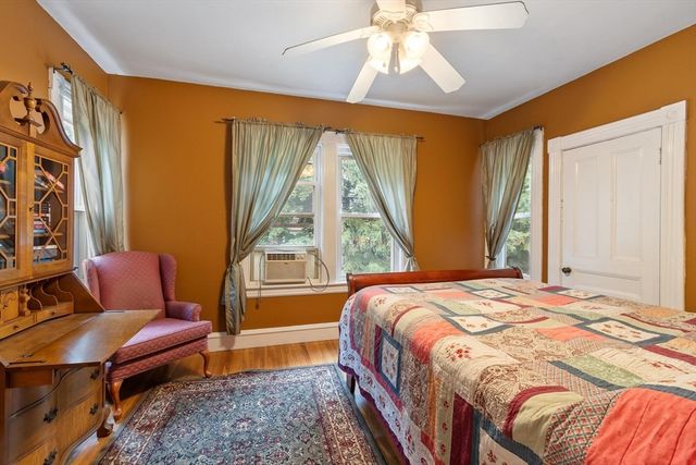 192 Wentworth Ave, Lowell, MA 01852