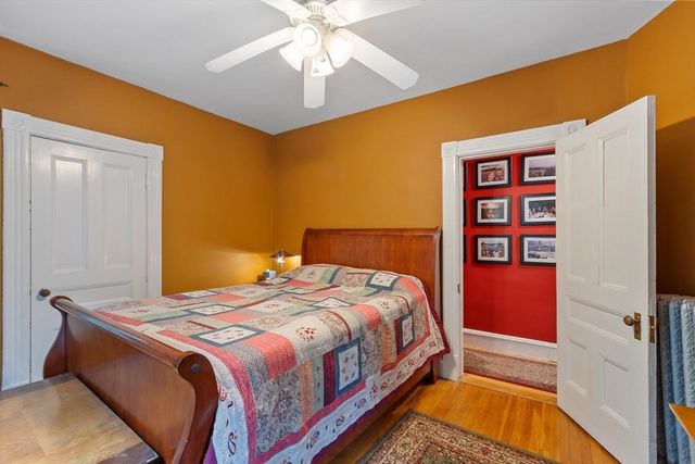 192 Wentworth Ave, Lowell, MA 01852