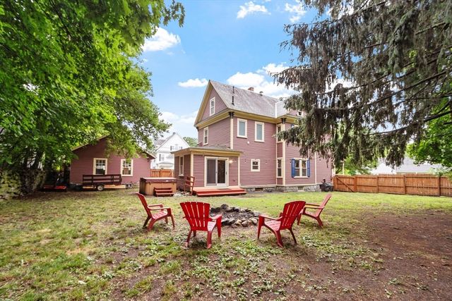 192 Wentworth Ave, Lowell, MA 01852