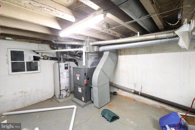 212 DUMNS CT, Reading, PA 19601