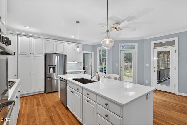 104 Buckeye Lane, Chapel Hill, NC 27516