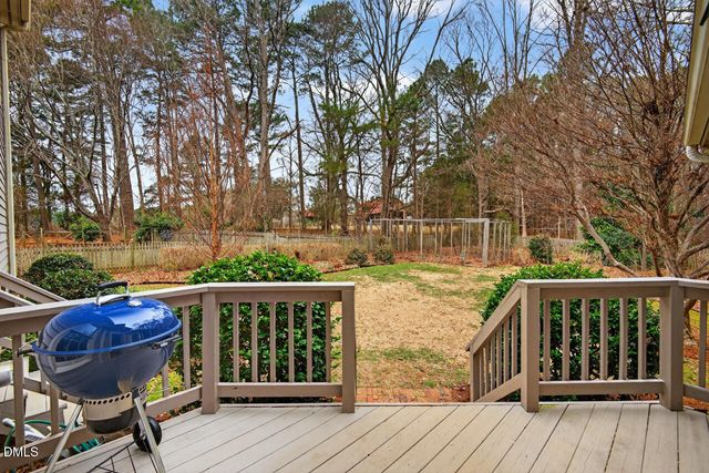 104 Buckeye Lane, Chapel Hill, NC 27516