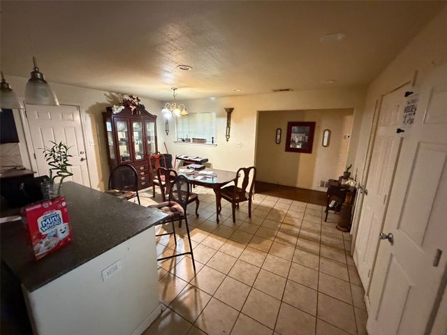 345 Old Mill Court, Dallas, TX 75217