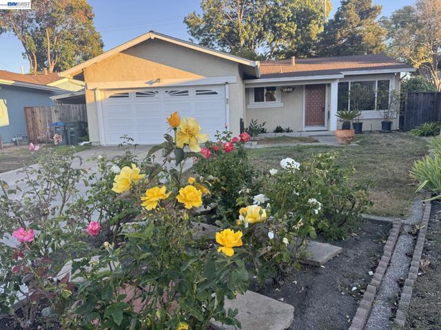 1603 Morgan St, Mountain View, CA 94043
