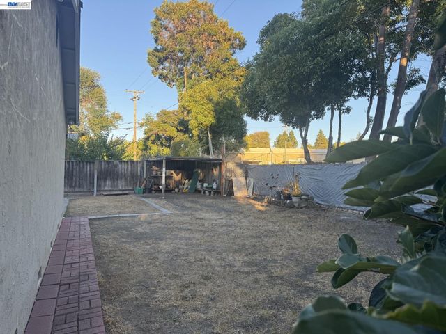 1603 Morgan St, Mountain View, CA 94043