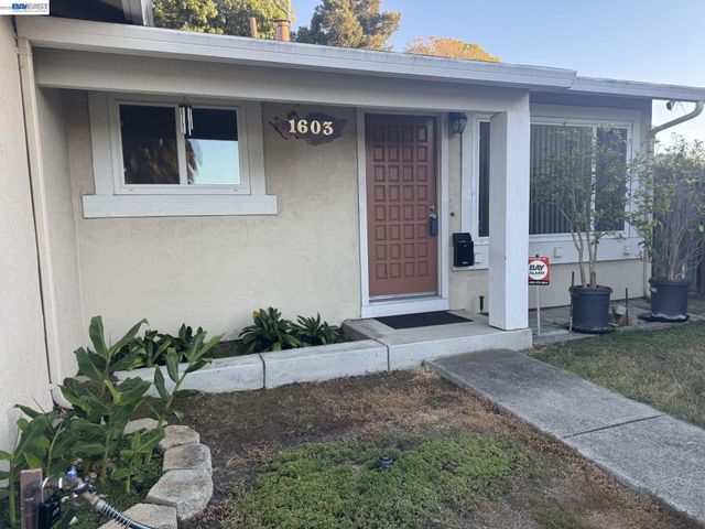1603 Morgan St, Mountain View, CA 94043