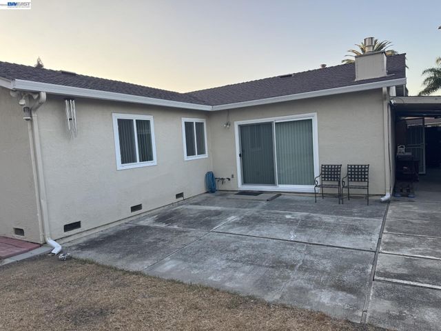 1603 Morgan St, Mountain View, CA 94043