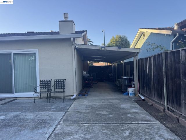 1603 Morgan St, Mountain View, CA 94043