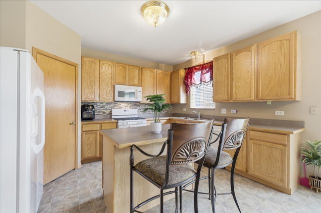 1916 Castle Ridge Drive, Plainfield, IL 60586