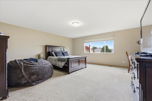 1916 Castle Ridge Drive, Plainfield, IL 60586