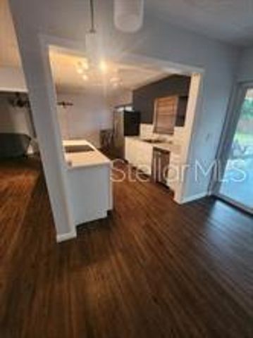 3515 COUNTRY CLUB WAY S, St Petersburg, FL 33712