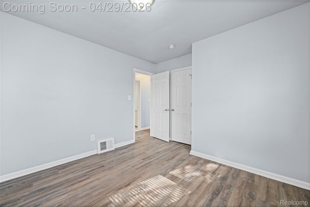 14593 Superior Street, Southgate, MI 48195