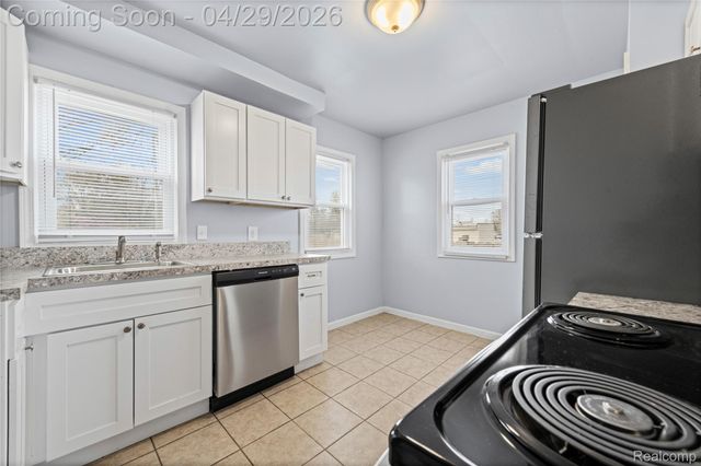 14593 Superior Street, Southgate, MI 48195