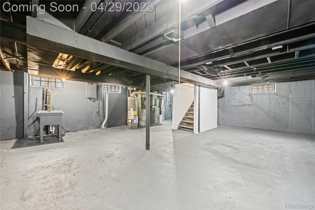 14593 Superior Street, Southgate, MI 48195