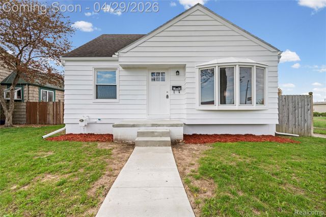 14593 Superior Street, Southgate, MI 48195