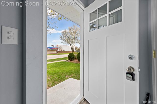 14593 Superior Street, Southgate, MI 48195