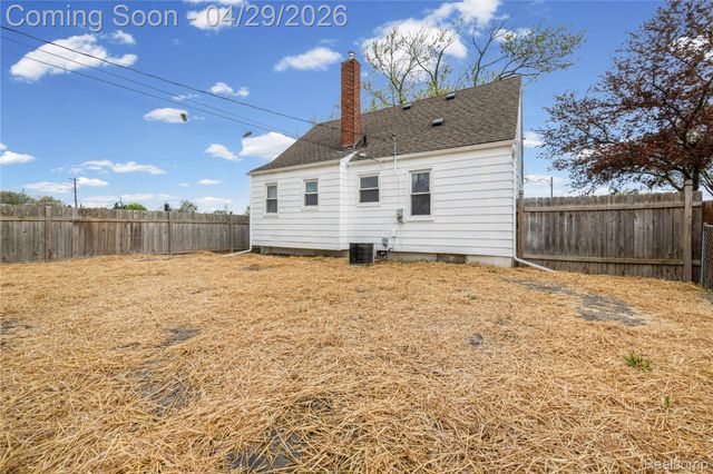 14593 Superior Street, Southgate, MI 48195