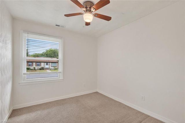 211 Courtney DR, Hampton, VA 23669