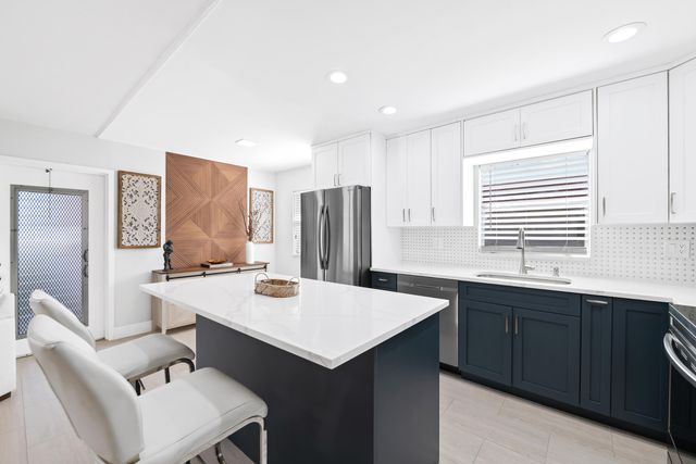 4 Seville Terrace 4, Delray Beach, FL 33446