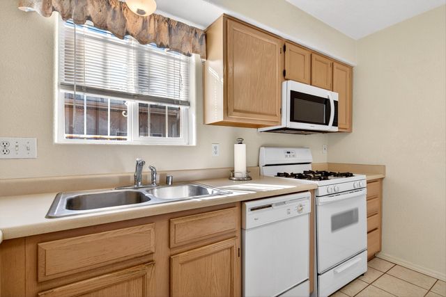 2611 Linda Lane SW, Albuquerque, NM 87105