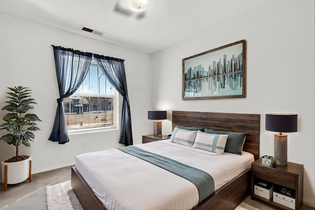 2611 Linda Lane SW, Albuquerque, NM 87105