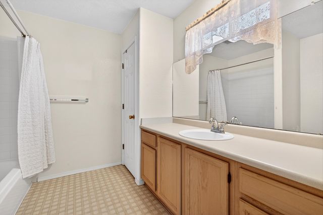 2611 Linda Lane SW, Albuquerque, NM 87105