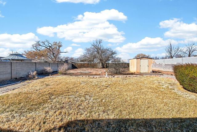 2611 Linda Lane SW, Albuquerque, NM 87105