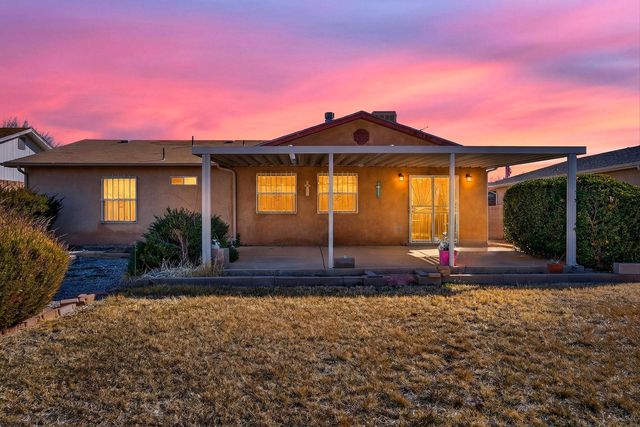 2611 Linda Lane SW, Albuquerque, NM 87105