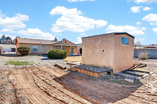 2611 Linda Lane SW, Albuquerque, NM 87105