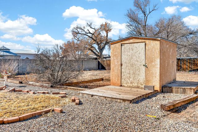 2611 Linda Lane SW, Albuquerque, NM 87105