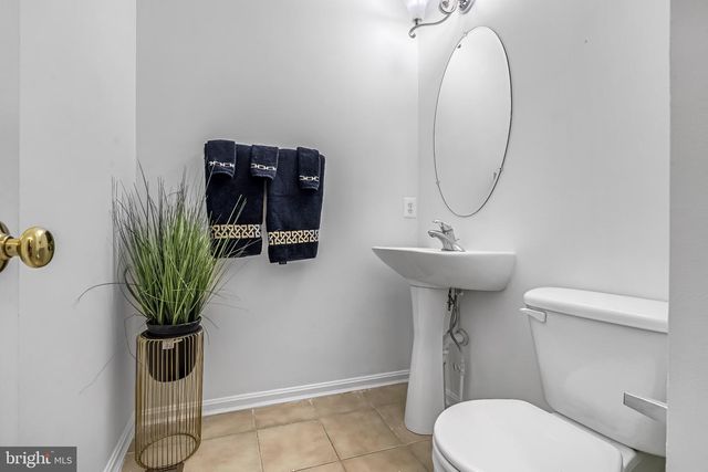 12 EVAN CT, Brunswick, MD 21758