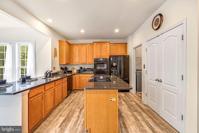 12 EVAN CT, Brunswick, MD 21758