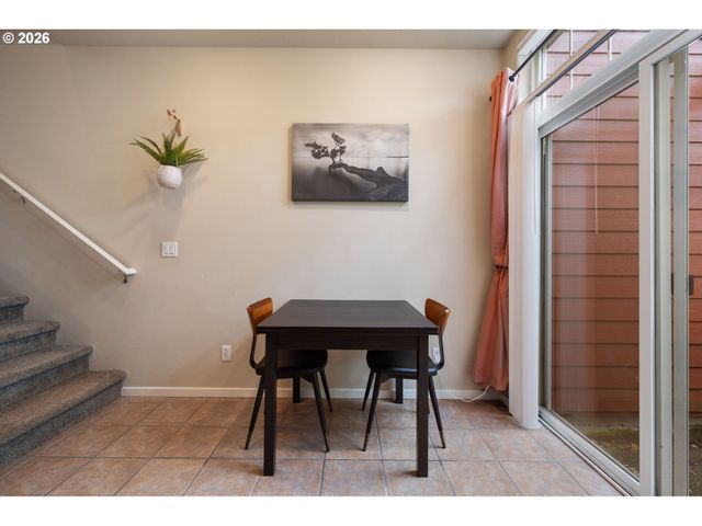 7147 Ne ROCKY BROOK St, Hillsboro, OR 97124