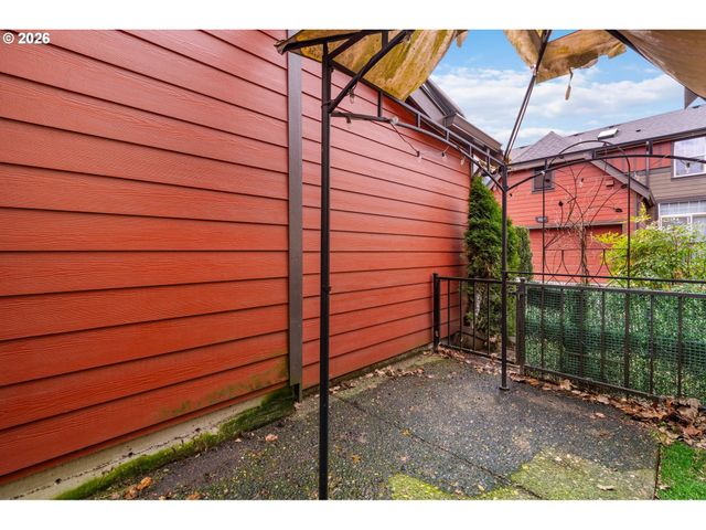 7147 Ne ROCKY BROOK St, Hillsboro, OR 97124