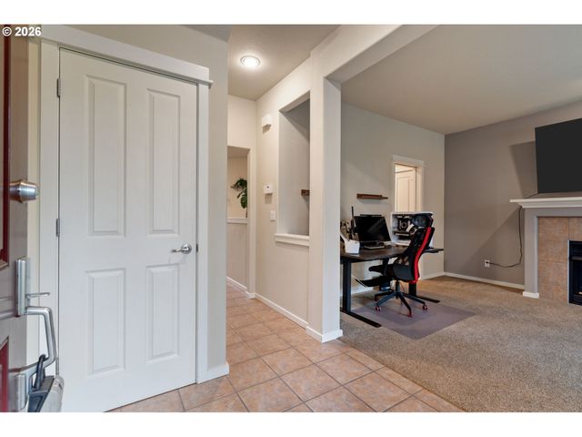 7147 Ne ROCKY BROOK St, Hillsboro, OR 97124