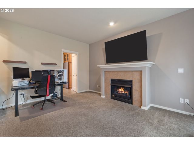 7147 Ne ROCKY BROOK St, Hillsboro, OR 97124