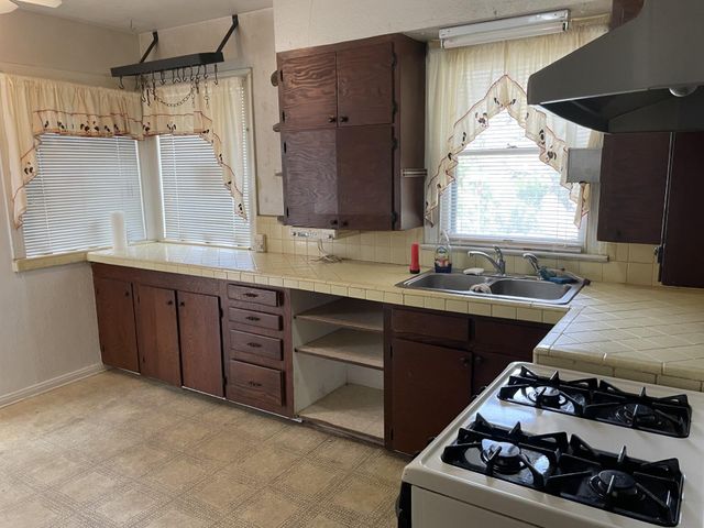 811 Herndon LN, Austin, TX 78704