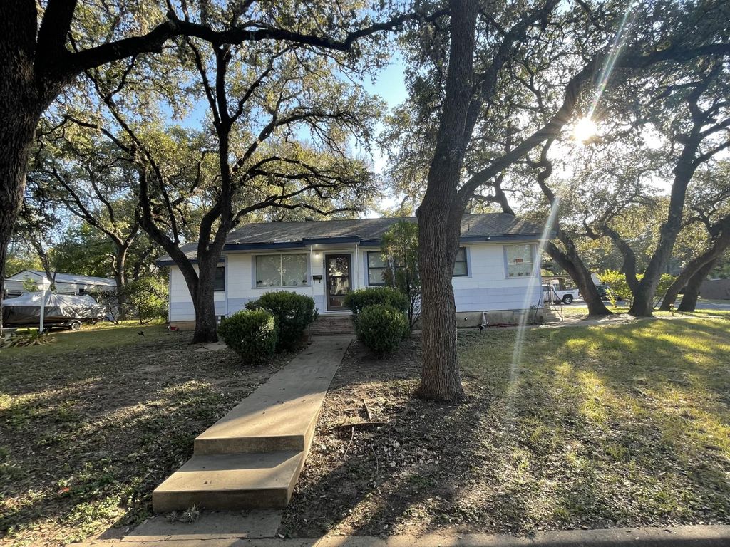 811 Herndon LN, Austin, TX 78704