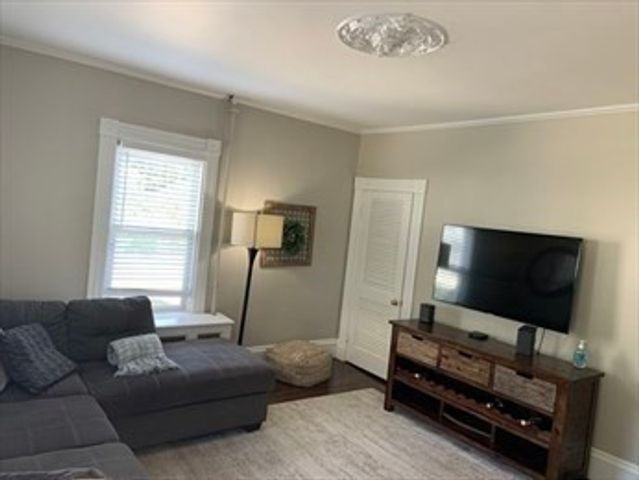 80 Trafford St 1, Quincy, MA 02169