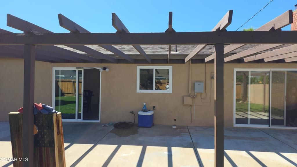 Image 13 of property listing at 1361 Gardenia Street, Oxnard, CA 93036