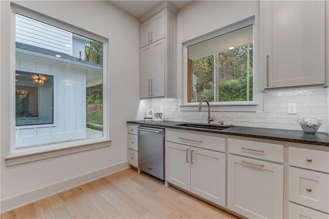 1765 Walnut Avenue, Fayetteville, AR 72703