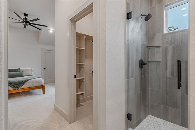 1765 Walnut Avenue, Fayetteville, AR 72703