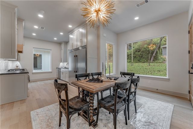 1765 Walnut Avenue, Fayetteville, AR 72703